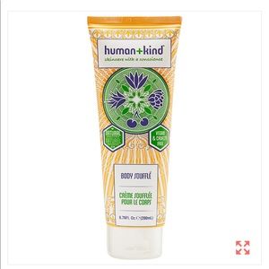 Body cream; body soufflé